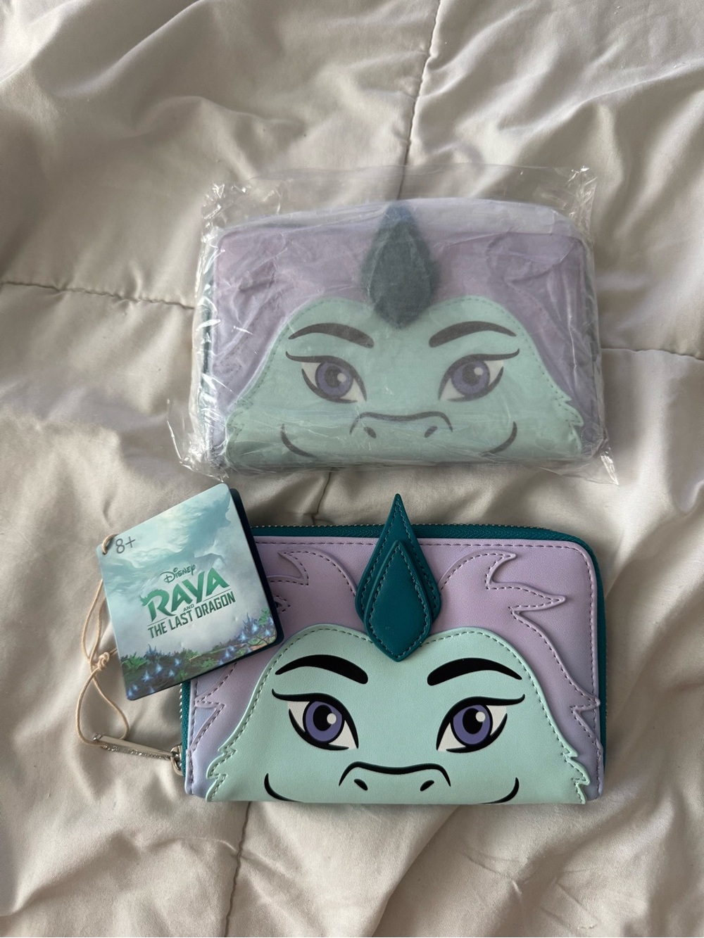 Disney Raya The Last Dragon Purple & Mint Wallet